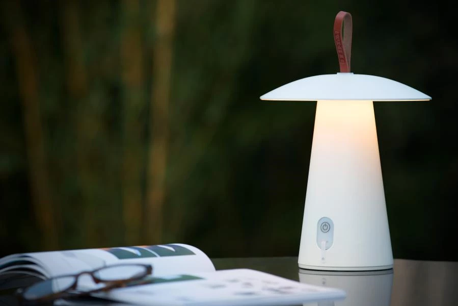 Lucide LA DONNA - Oplaadbare Tafellamp Buiten - Accu/Batterij - Ø 19,7 cm - LED Dimb. - 1x2W 2700K - IP54 - 3 StepDim - Wit - sfeer 1
